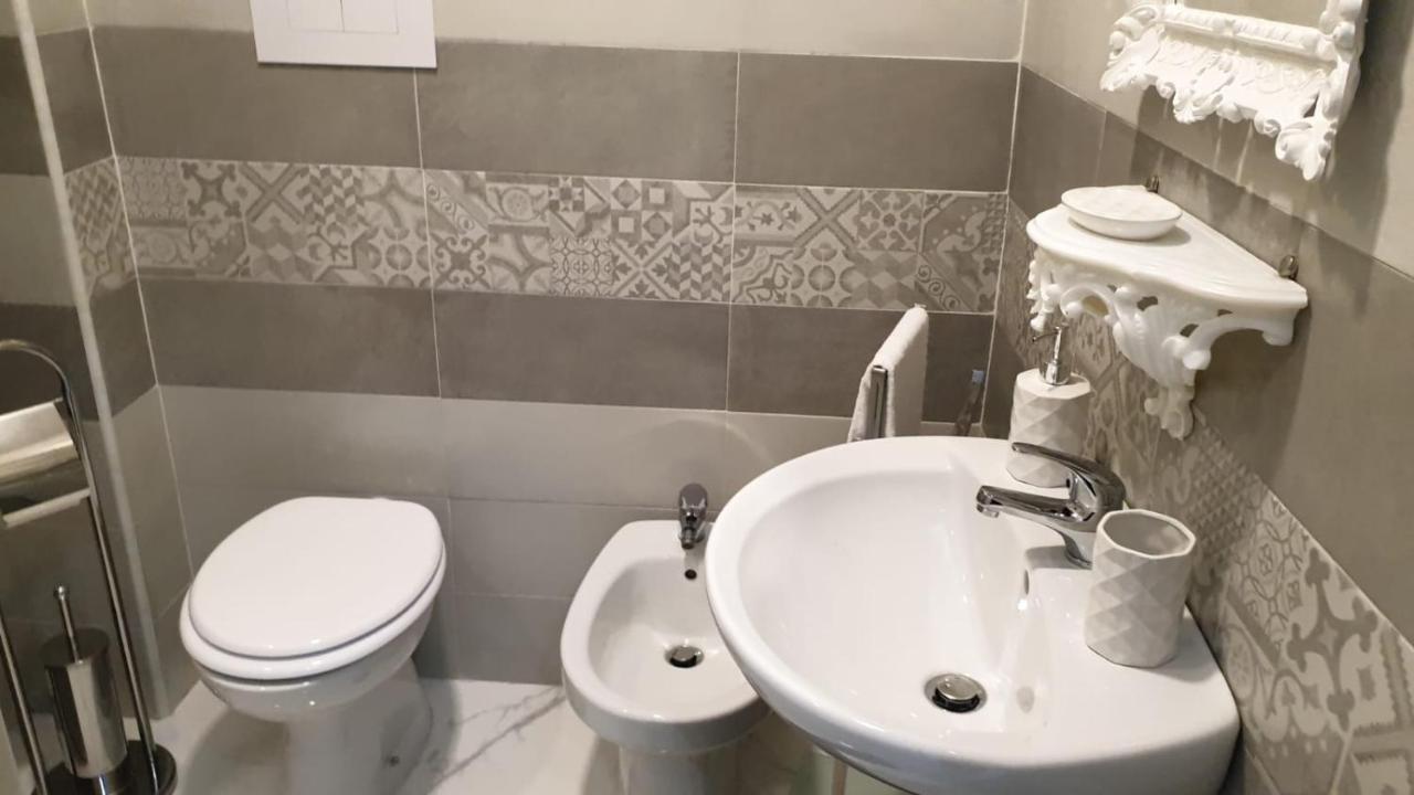 Luxury Room Al Cristo Velato Napoli Eksteriør bilde